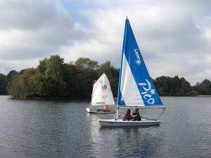 Die einfachste Art Segeln zu lernen ist – segeln! … Die einfachste Art Segeln zu lernen ist – segeln! …