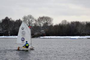 Wintereinbruch am Unterbacher See Wintereinbruch am Unterbacher See